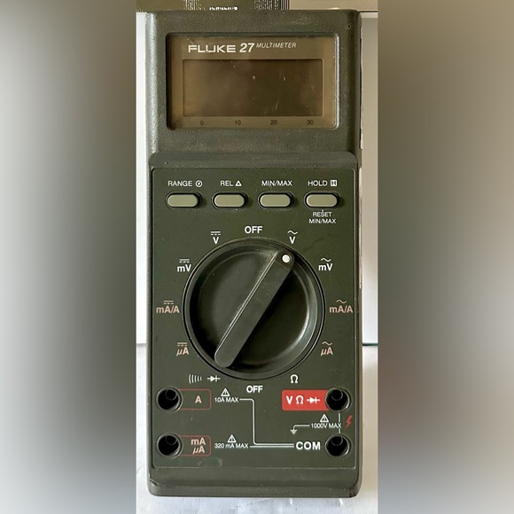 Vintage Fluke 27 Portable Handheld Digital Analog Pocket Size Rugged Multimeter - Picture 4 of 15